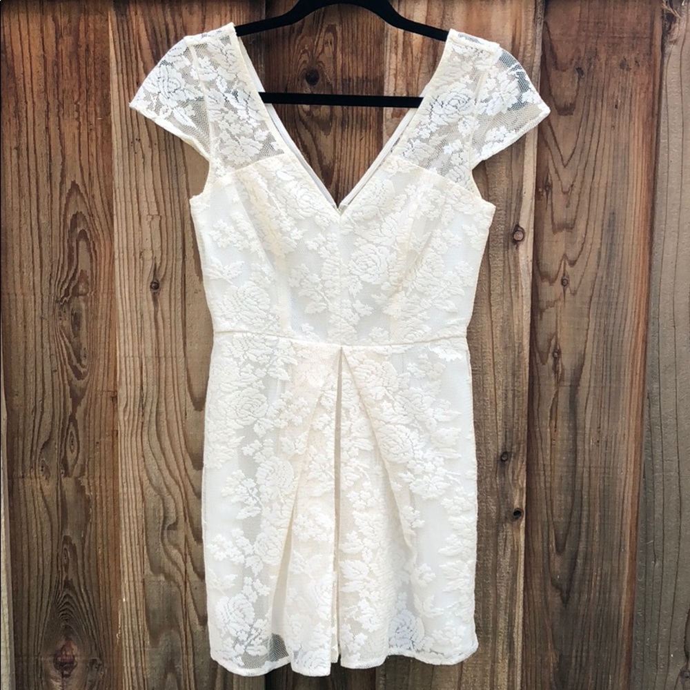 BCBGeneration Cream lace romper 2